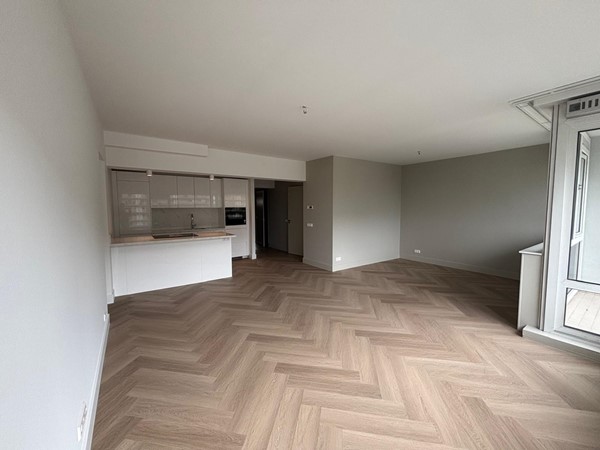 Medium property photo - Kruiskade, 3012 EG Rotterdam